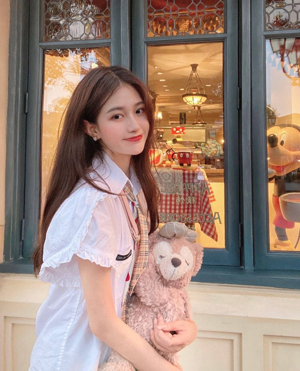 新加坡外围留学生